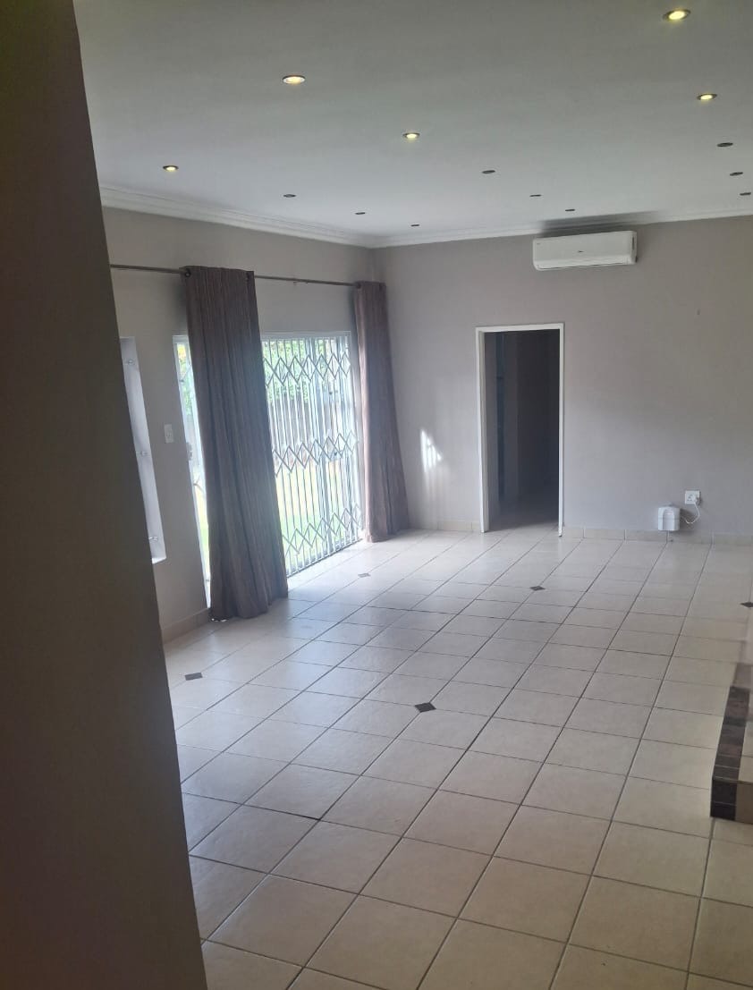 4 Bedroom Property for Sale in Vanes Estate Eastern Cape